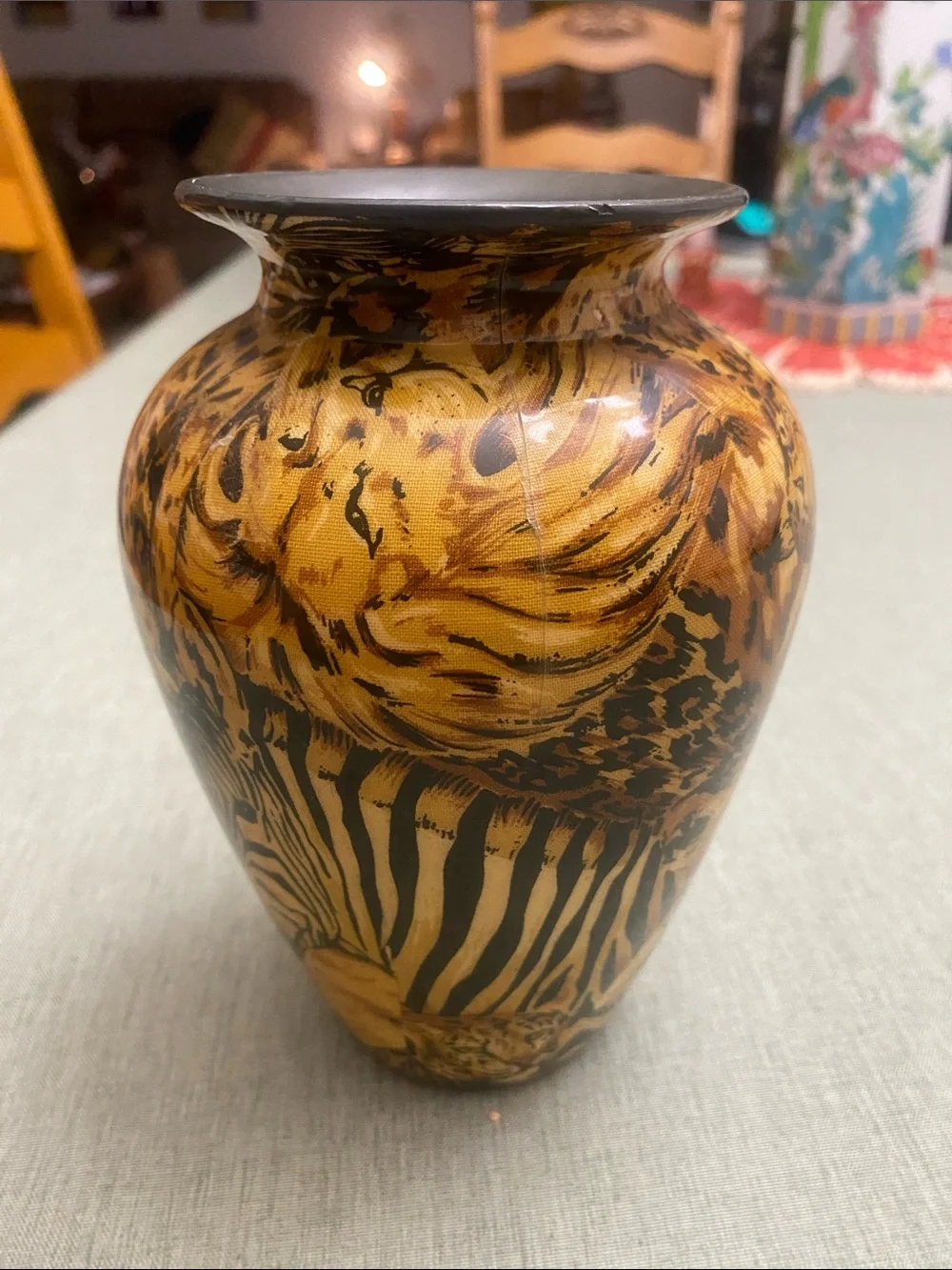 Vintage Safari Decorative Vase: African Jungle Patchwork Ceramic Decor - Picture 7 of 12